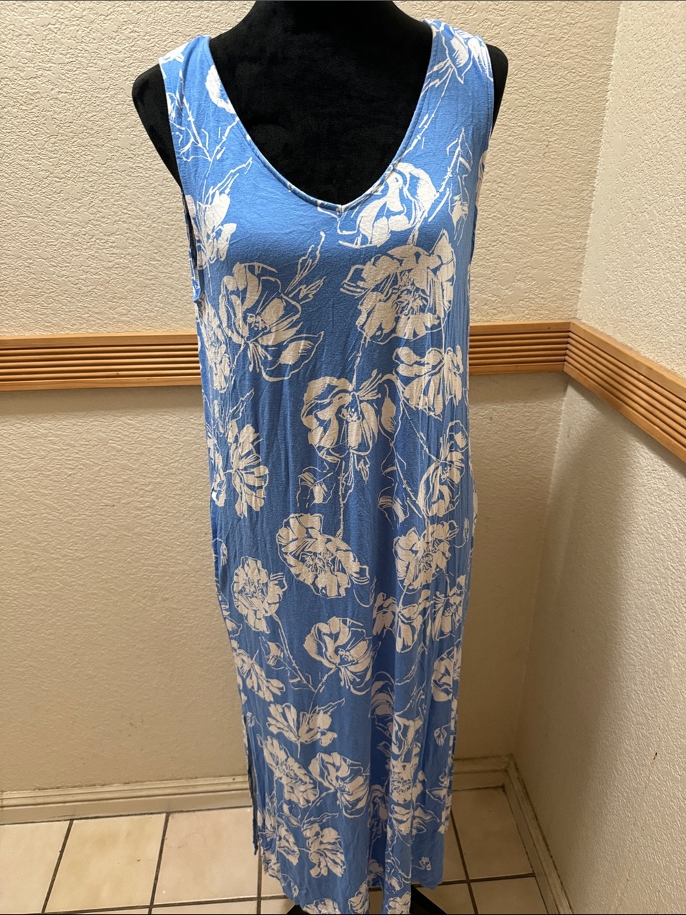 Joyspun Blue Floral Sleeveless Maxi Dress size L